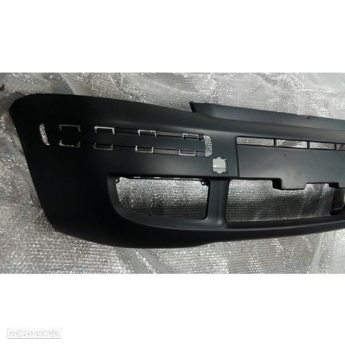 Para-choques Fiat Panda modelo: 2003 até 2008 novo