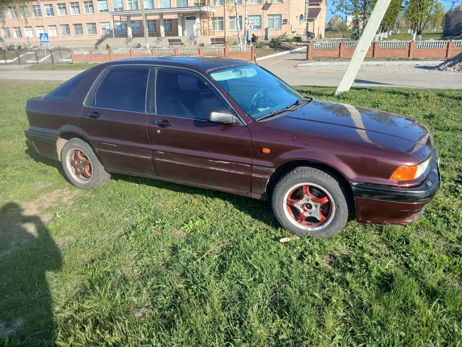 Mitsubishi Galant