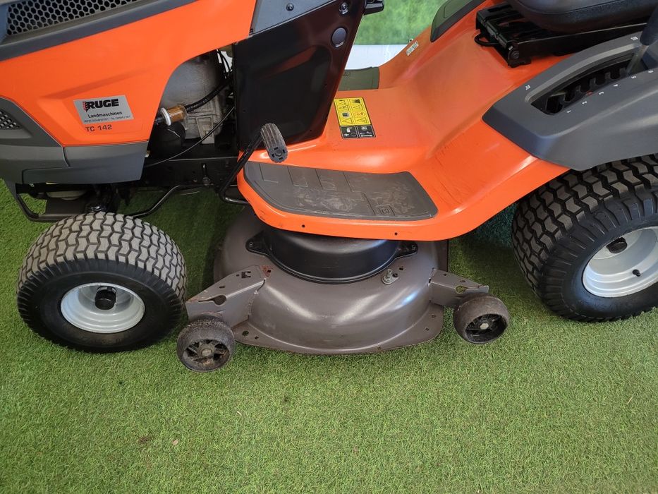 Traktorek kosiarka Husqvarna pompa oleju V-twin