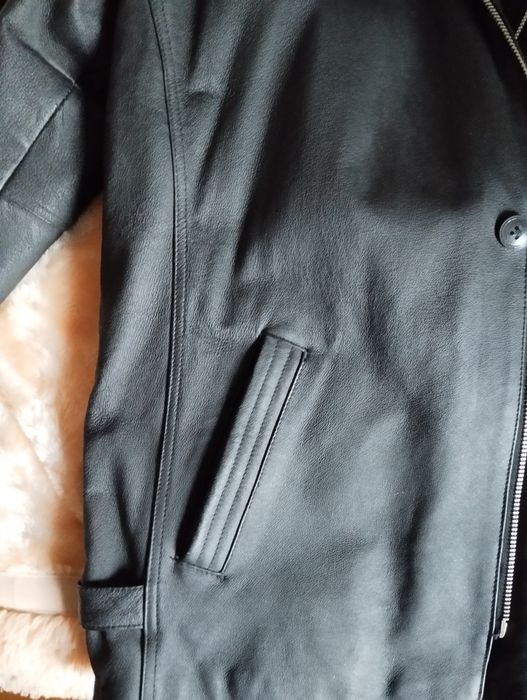 Продам мужскую кожаную зимнюю куртку