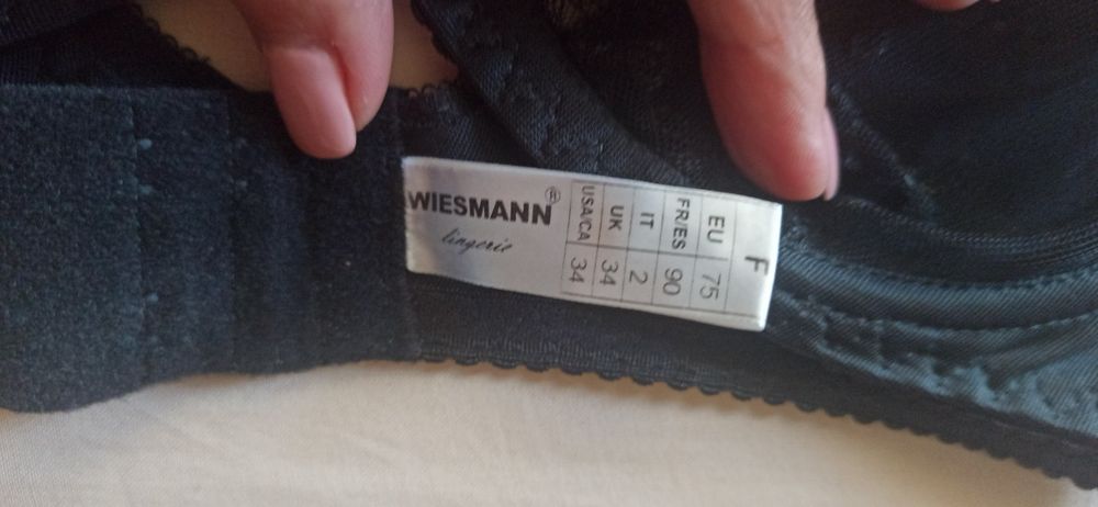 Braletka miękki biustonosz czarny Wiessman rozm 75f, jak nowy!