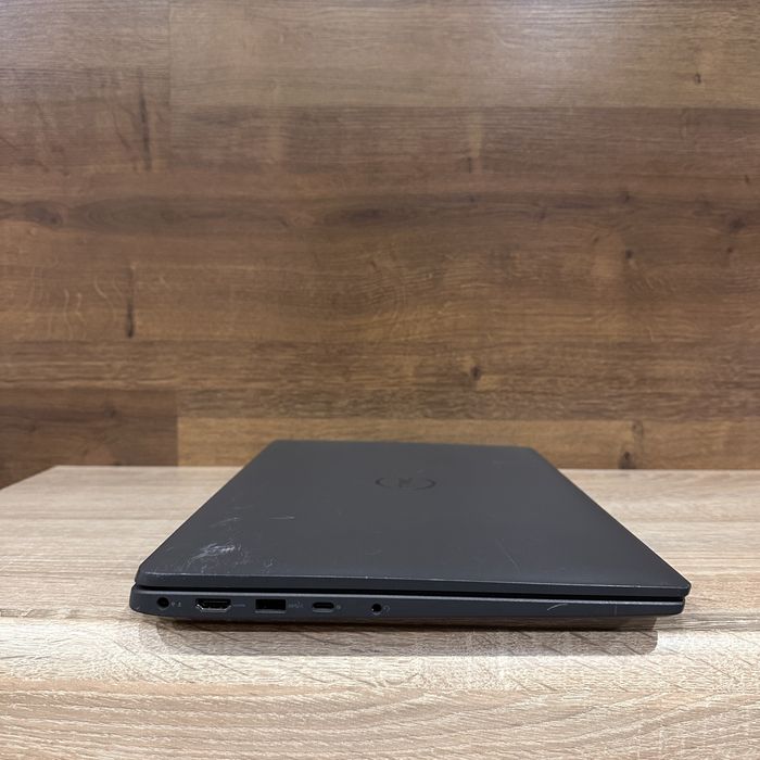 Ноутбук dell latitude 3550 i3-1315U / 8 ОЗУ DDR5 / 256 SSD