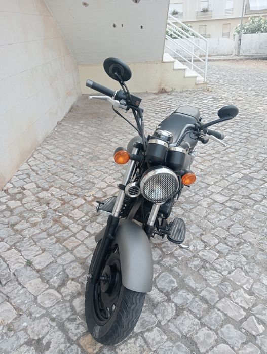 Vendo a minha Keeway Superlight 125cc