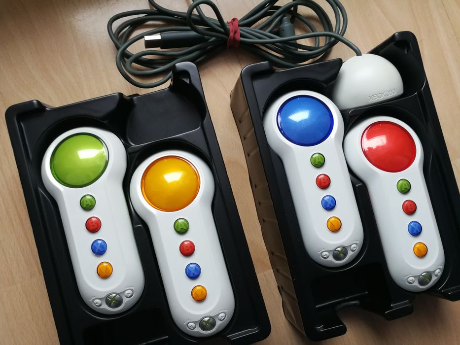 Gry Xbox 360 Quiz / zestaw z buzzerami bezprzewodowymi