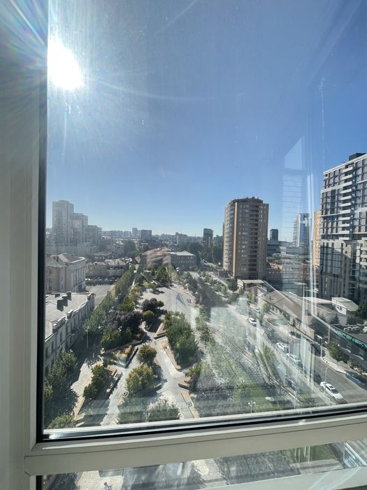 Продам 2-комн.кв. Центр, Менора, Литейная, 2А.