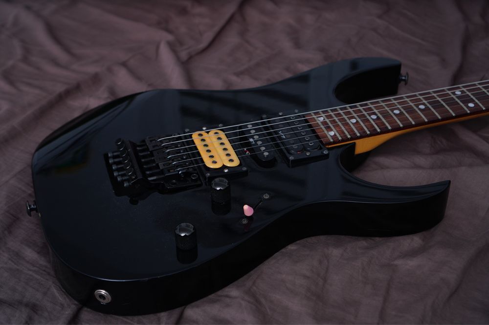 Ibanez RG570 scalloping  Japan 1999