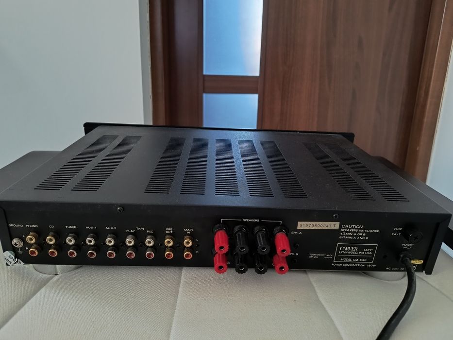 Wzmacniacz Carver CM1040