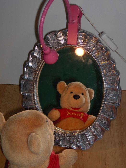 Lustro lusterko stołowe biurkowe na toaletkę do makijażu z lampką