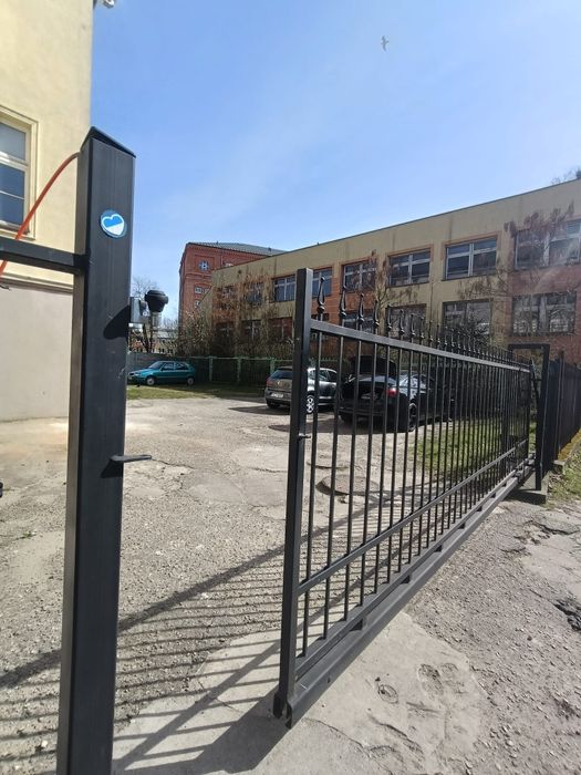 Lokal usługowy do aranżacji - świetna inwestycja / magazyn / mieszkanie / pracownia  CENTRUM SŁUPSKA 49 m² !!! - View 3