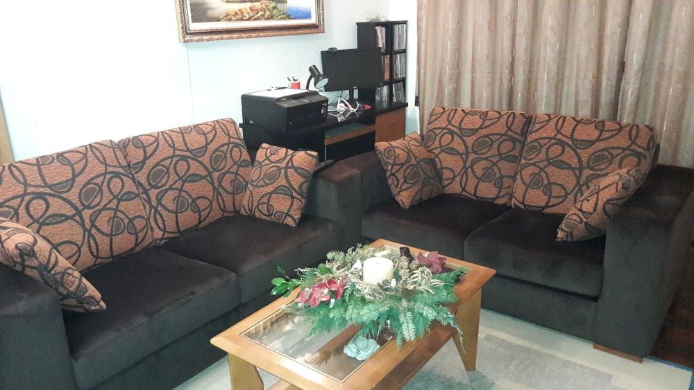 Moveis de sala em Madeira maciça