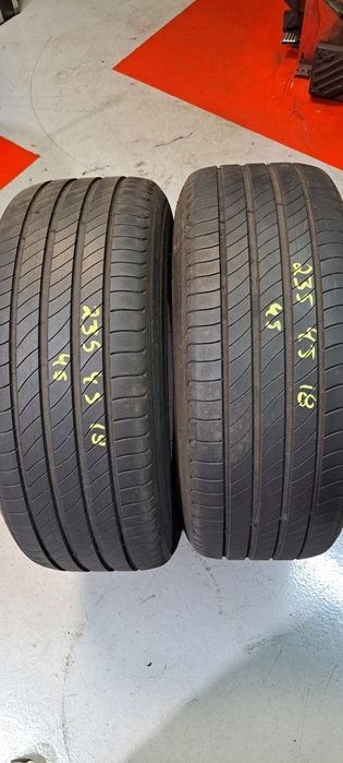 Pneus 235/45/18 michelin