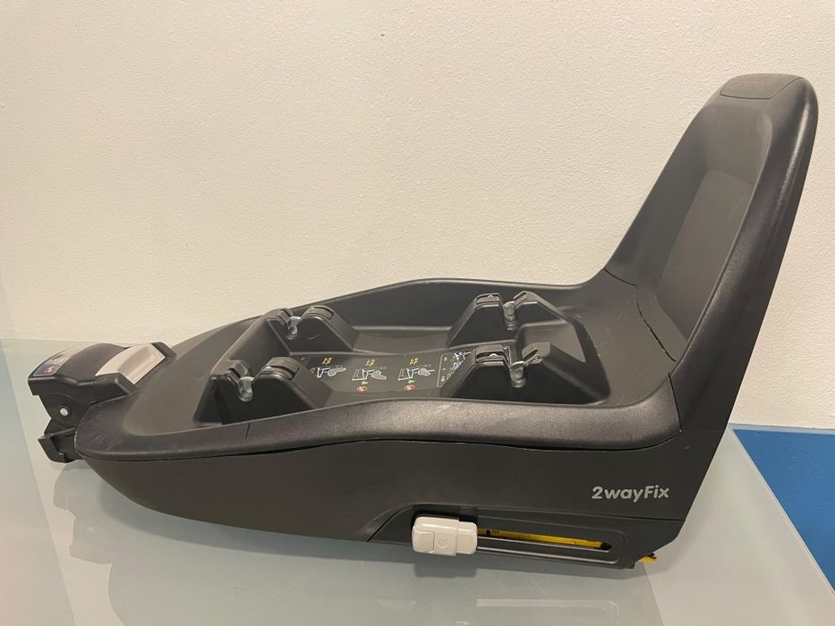 Base 2way isofix+Cadeira Auto Bebe Comfort 2way Pearll