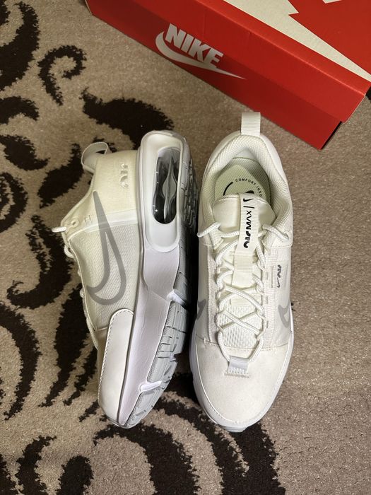 жіночі кросівки Nike air max