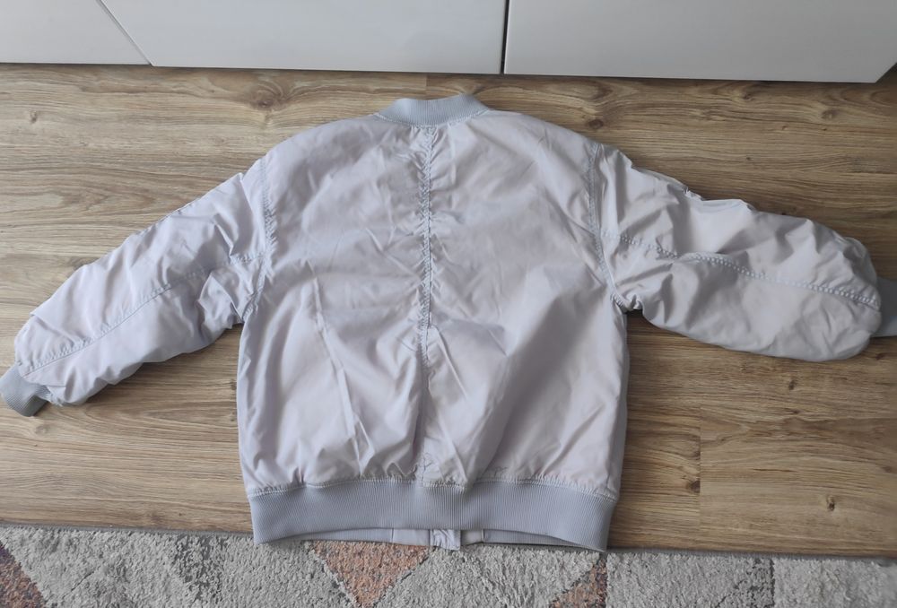 Kurtka bomberka H&M Divided rozmiar S