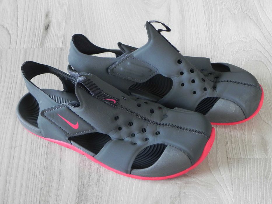 sandałki nike 33.5 dł. wkł.21 cm szare