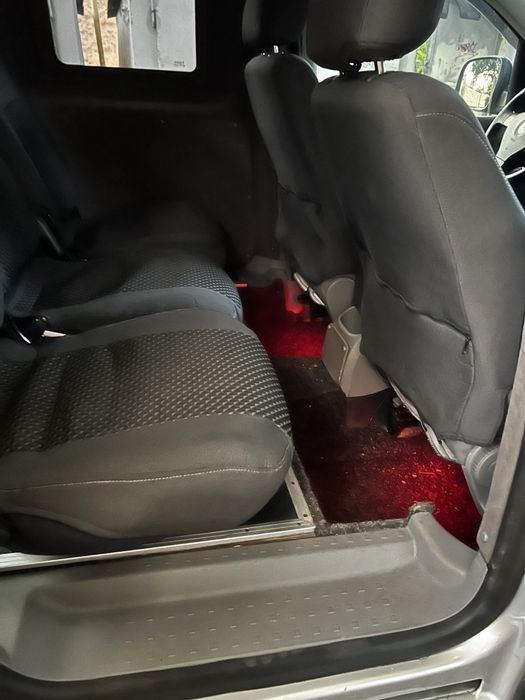 Продам Volkswagen Caddy 2008 года.