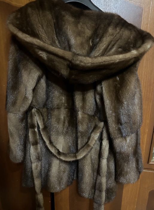 Продам норковую шубу