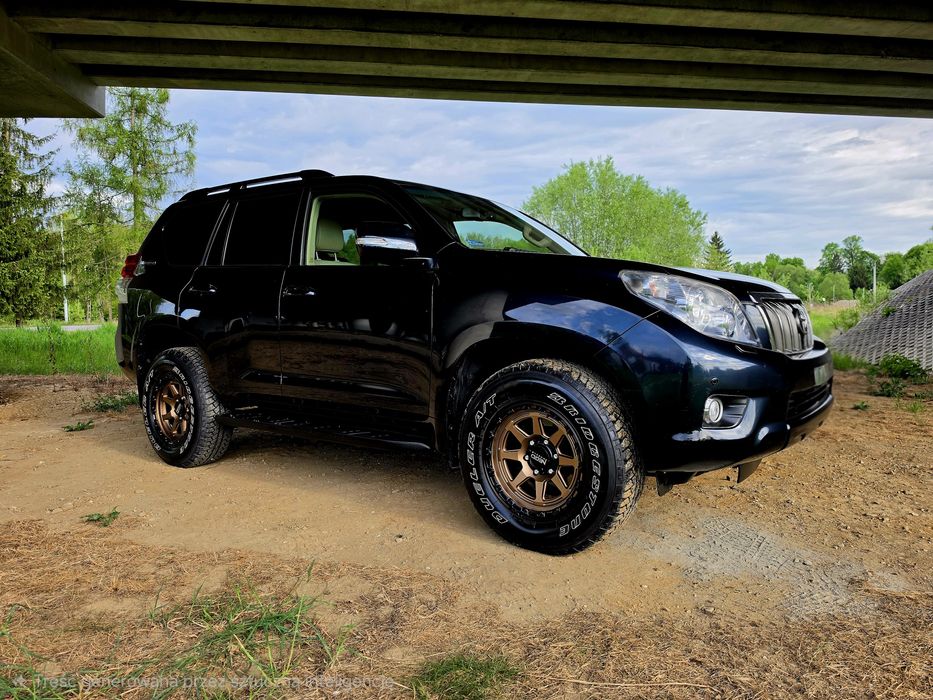 Piękna  Toyota Land Cruiser 150 Polski salon  bezwypadkowe