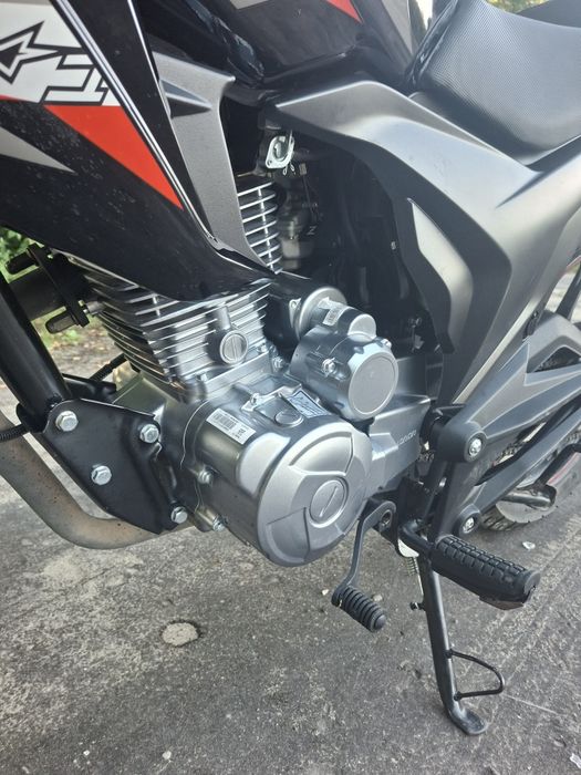 Продам мотоцикл Loncin CR1 в ідеальному стані