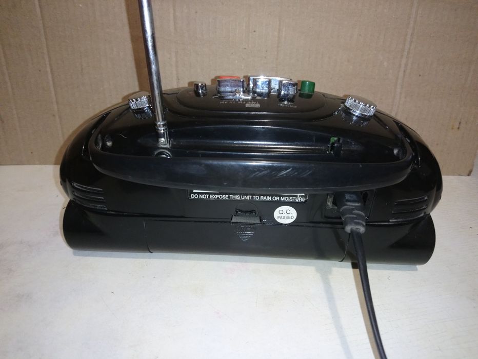 Радио магнитола,  сувенирное.  из 90х Китай.  С цветомузыкой.