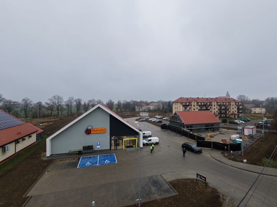 Biedronka lokale handlowe sprzedam