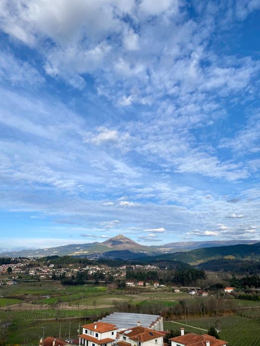 Aluga-se T3 (moradia)