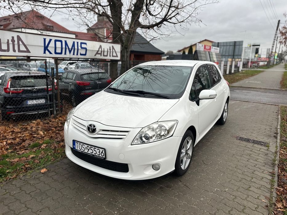 Toyota Auris LIFT 100% Oryginalny lakier bezwypadkowy import Niemcy
