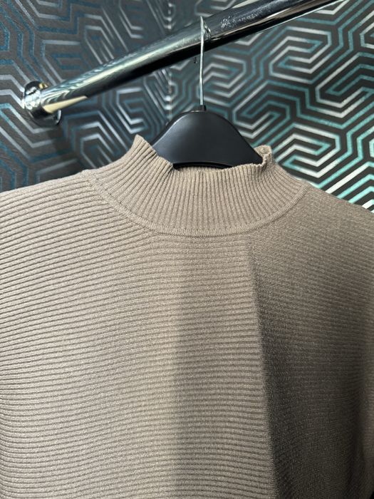 Жіночий теплий гольф