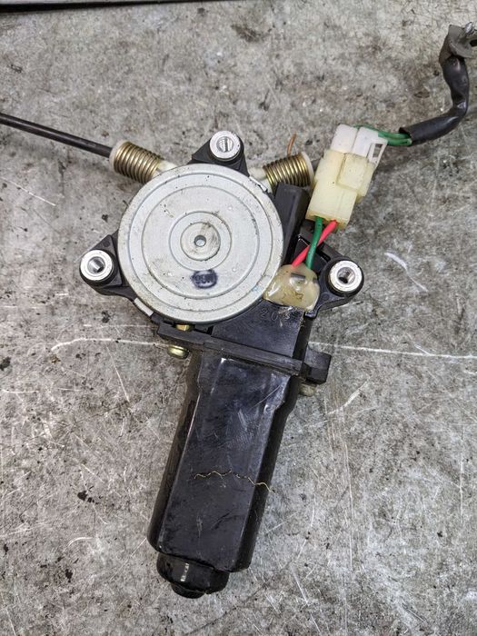 Mitsubishi Space Wagon Podnośnik Mechanizm Szyby Prawej Przedniej PP