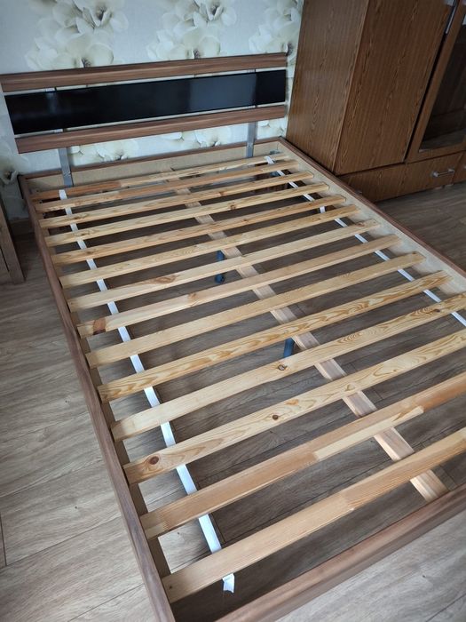 Rama Łóżka Rhone 140x200 ze stalażem