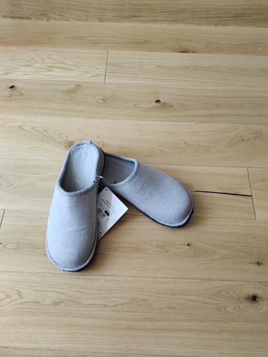 Тапочки жіночі... теплі