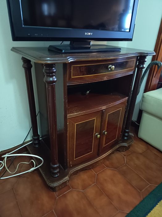 Armário de televisão