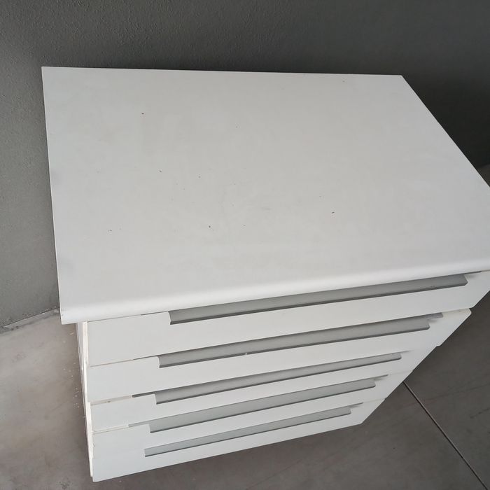 Armário / bancada / com 5 gavetas