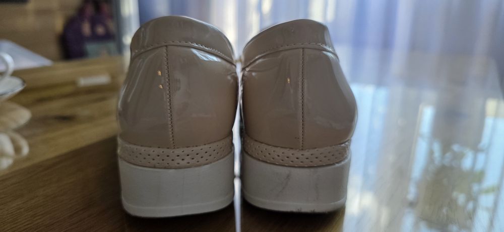 Buty damskie VECES