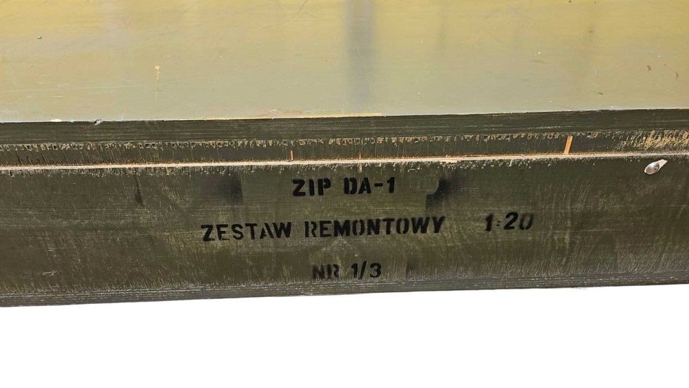 Duża solidna płaska skrzynia wojskowa zes. remon. ZIP DA-1 110x82x16,5