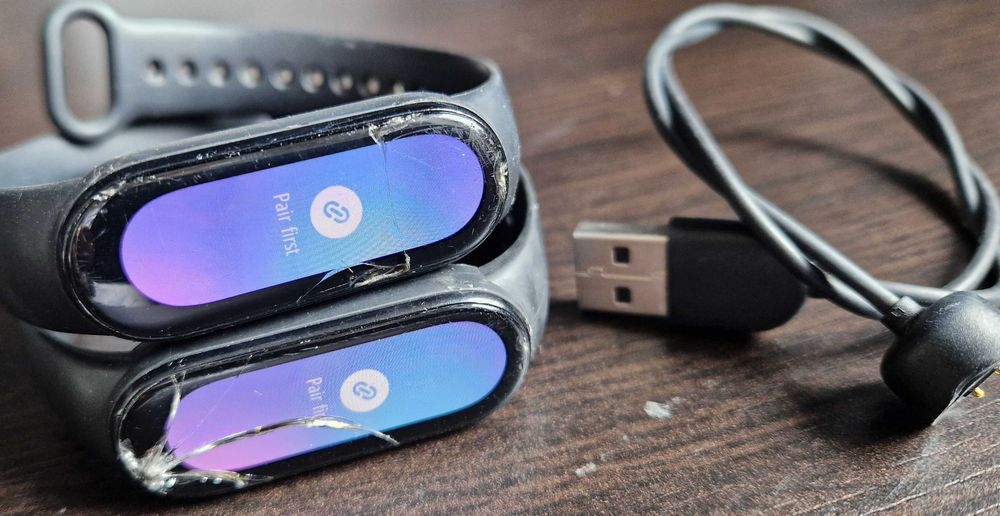 Opaski Xiaomi MiBand 6 uszkodzone dwie sztuki