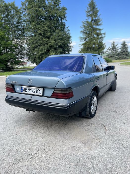 Mercedes benz W124