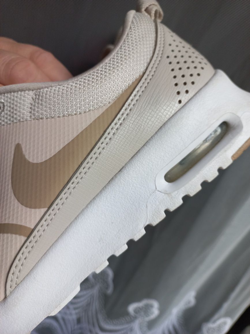 Nike thea sand clearance