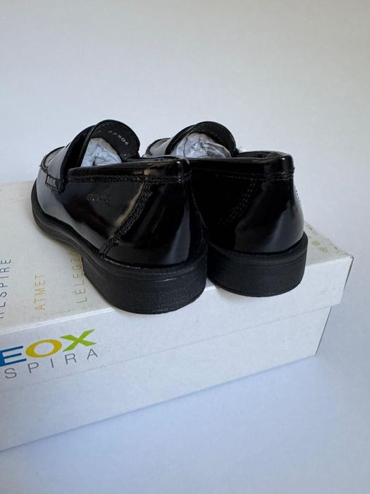 Nowe mokasyny eleganckie dziewczęce GEOX czarne 26