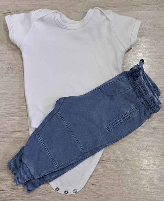 Body spodnie reserved 74 so cute biale niebieskie bialy niebieski