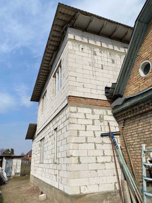 Продам будинок в Нових Петрівцях