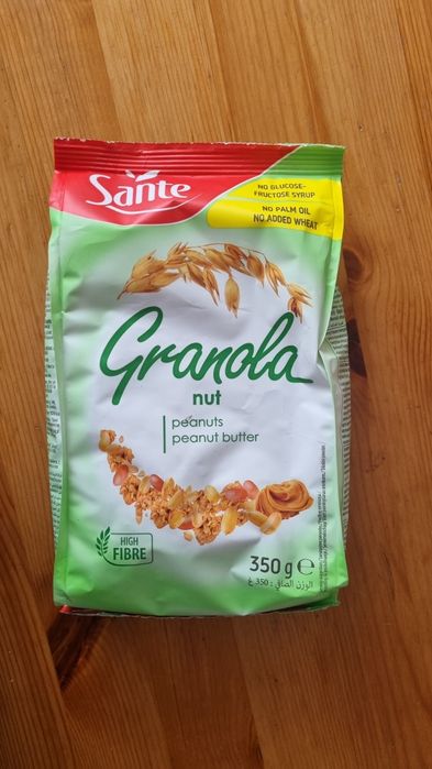 Musli, Granola nut Sante