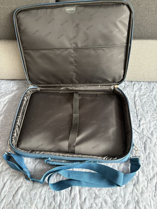 Sprzedam uzywana torbe na komputer