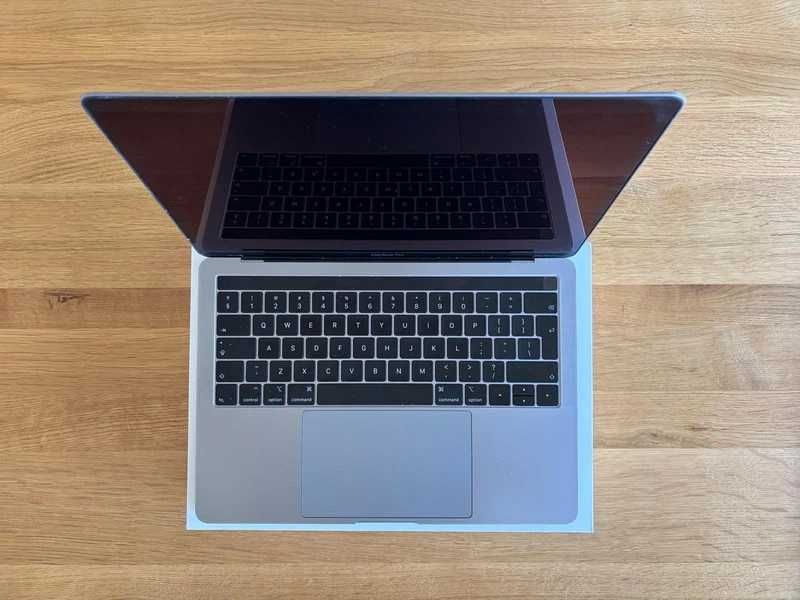 MacBook Pro 13” (2019), procesor Intel Core i5 1,4 GHz Quad-Core