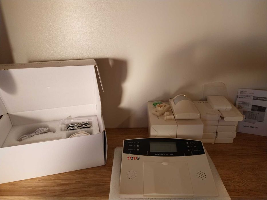 Bezprzewodowy system alarmowy z WiFi D1D9 Home-GSM S388