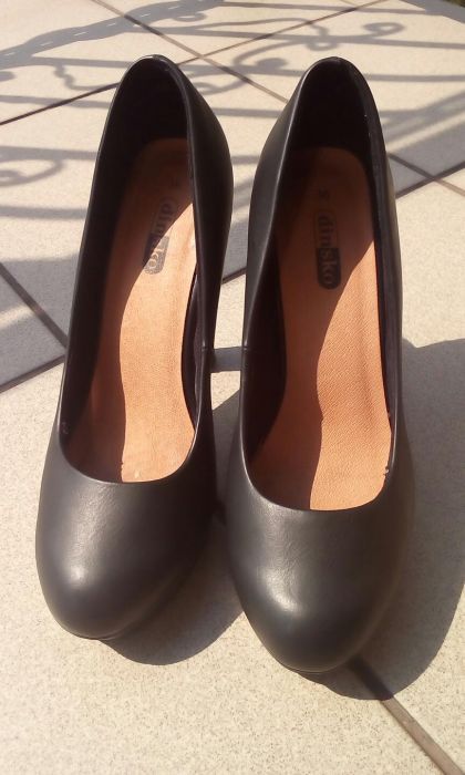 Czarne szpilki, buty na obcasie r.36