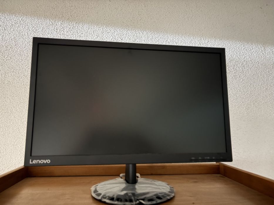 Monitor lenovo com pouco uso