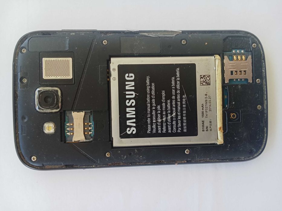 Samsung Galaxy Grand GT-I9082 a funcionar para peças