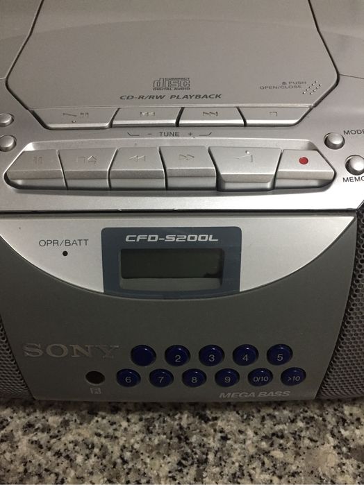 25€ Vendo rádio gravador SONY