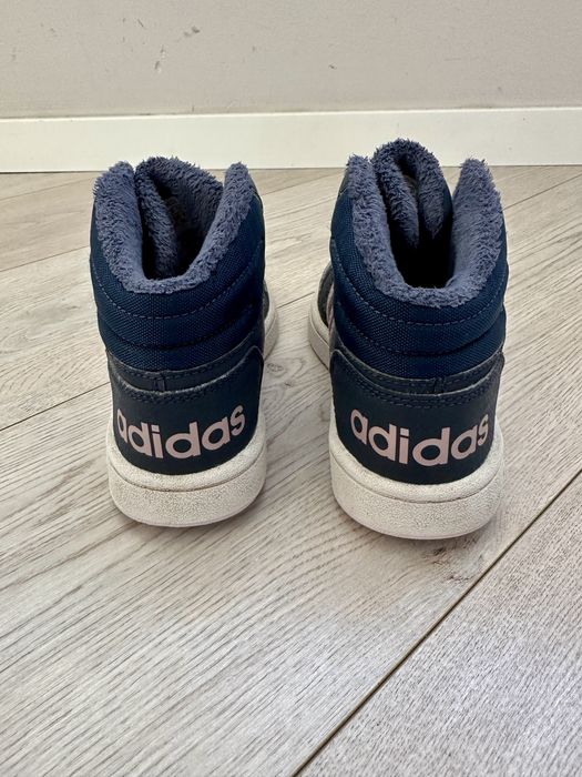 Продам хайтопи Адідас